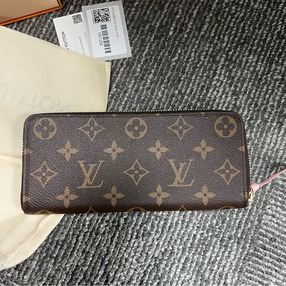 LOUIS VUITTON MONOGRAM CLEMENCE WALLET ZIP AROUND ROSE BALLERINE - Picture 7 of 16